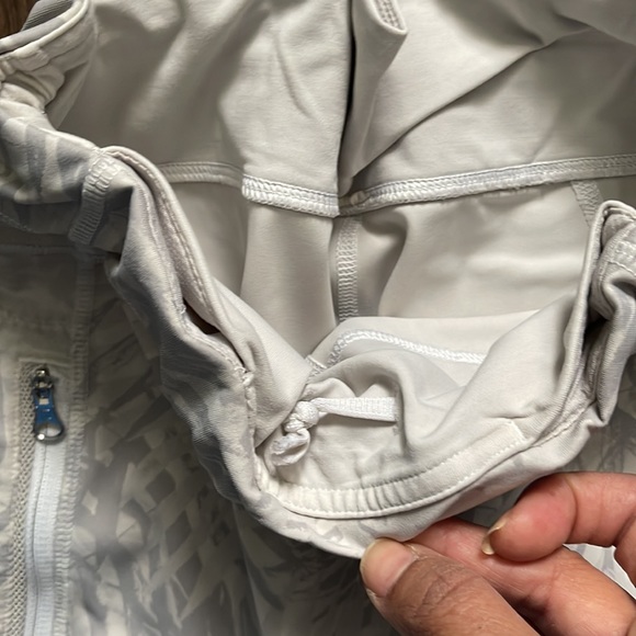 Lululemon Inspire Tight II Sz. 6 - Picture 4 of 11